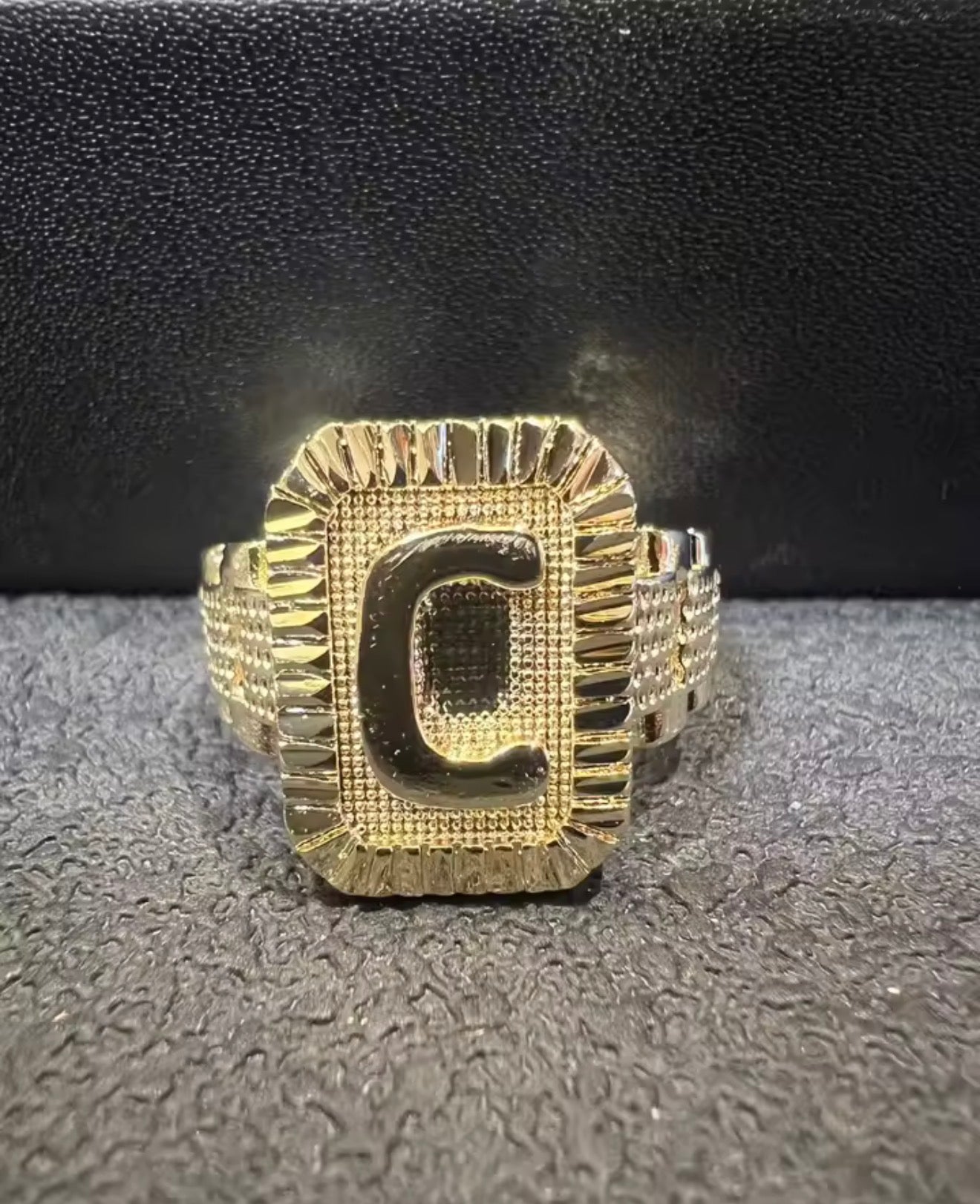 Aura Letter Ring