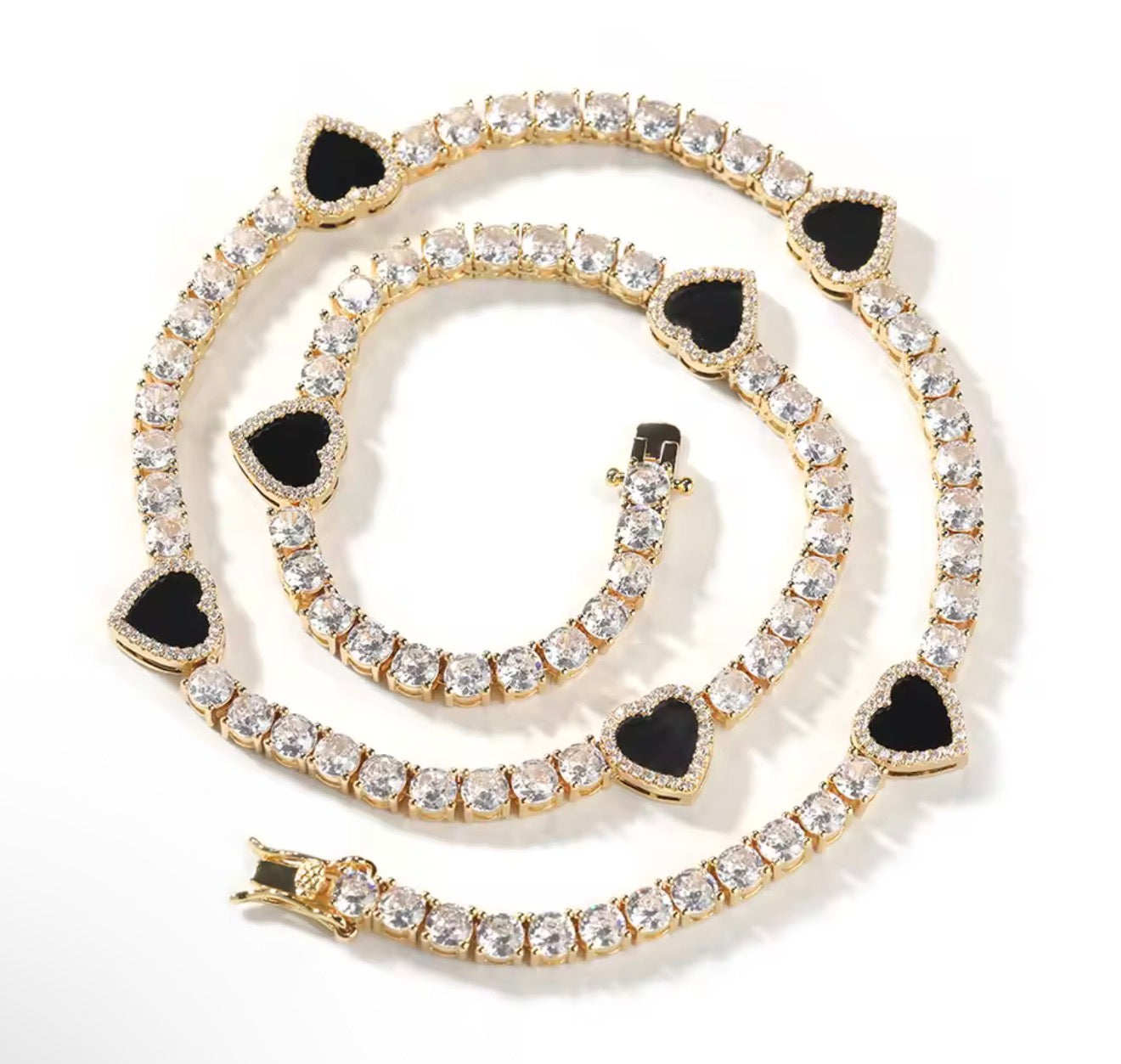 Aura Noir Heart chain