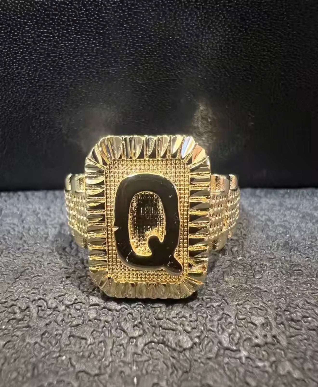 Aura Letter Ring